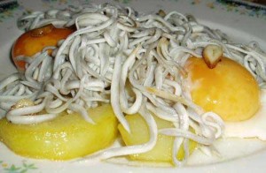 huevos-pato-gulas-patatas